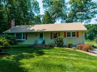 48 Bolton Center Rd, Manchester, CT 06040