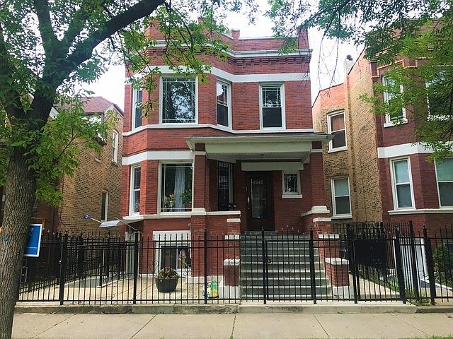 1st image of 2322 N Avers Ave #2
