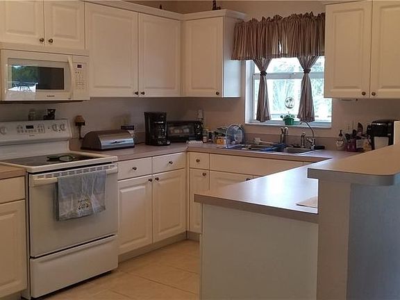 5th image of 1517 NE 17th Ave