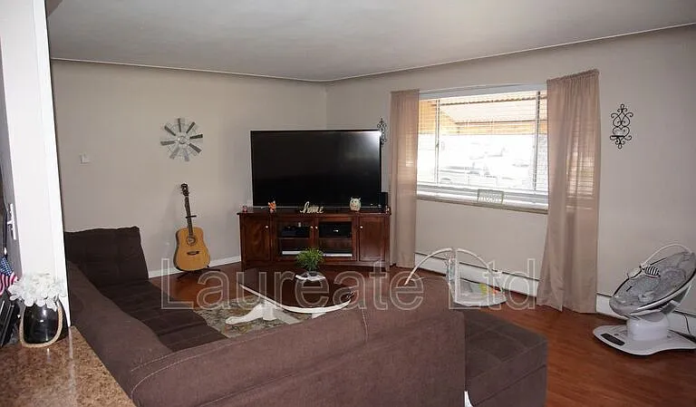 3622 Allison St — Photo 2