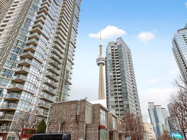 35 Mariner Ter #605, Toronto, ON M5V 3V9