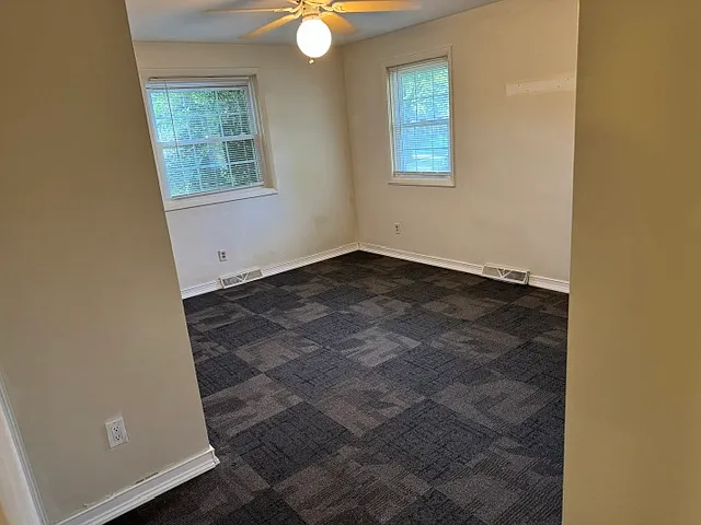 2527 Greenway St — Photo 31