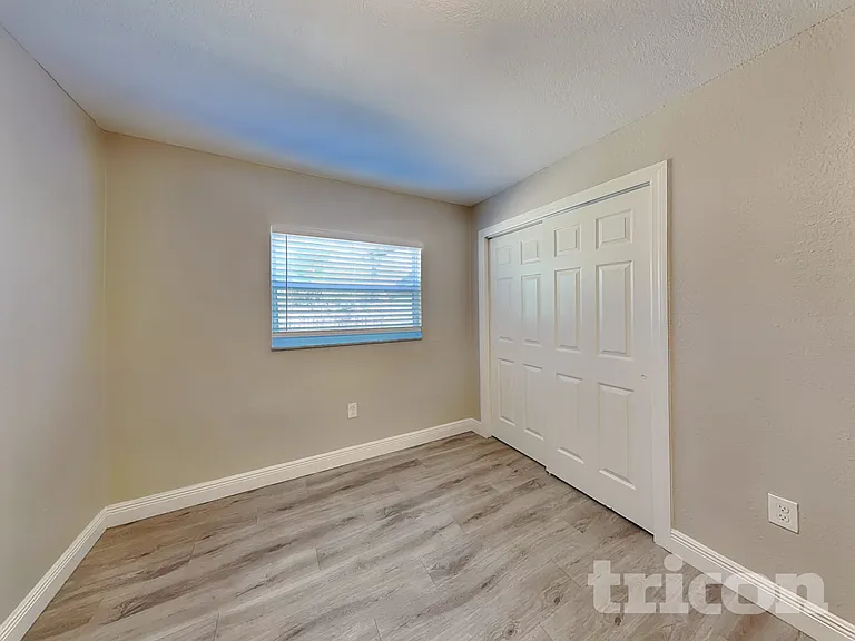 8307 N Elmer St — Photo 11