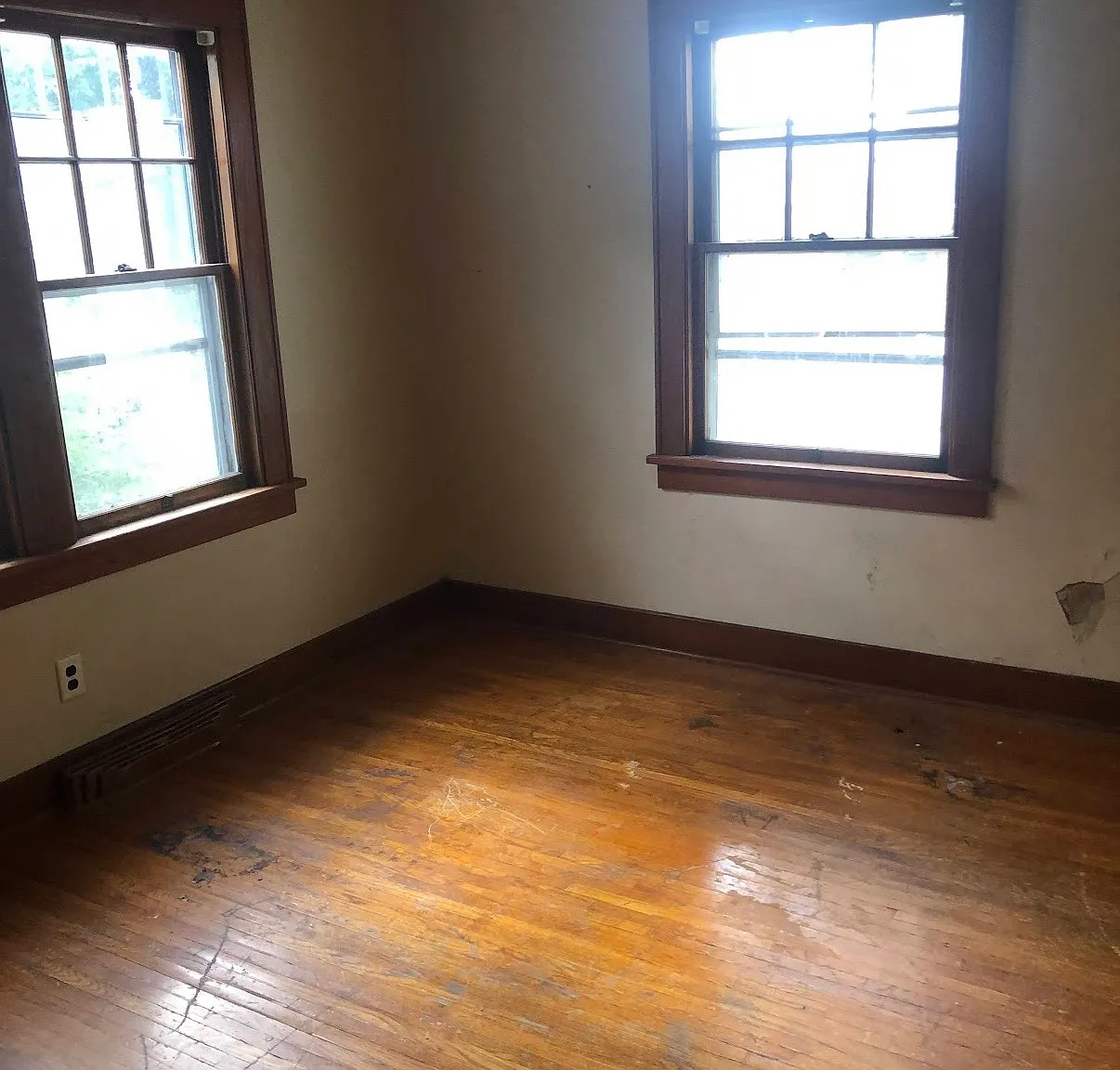 3 bed, 804 sqft, $995 — Photo 3
