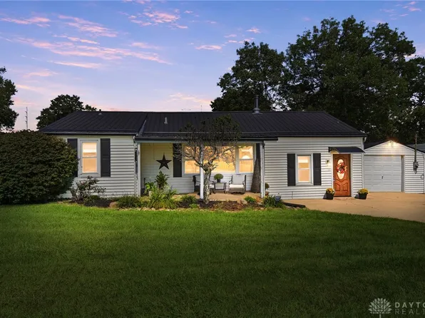 2106 Hamilton Rd, Lebanon, OH 45036