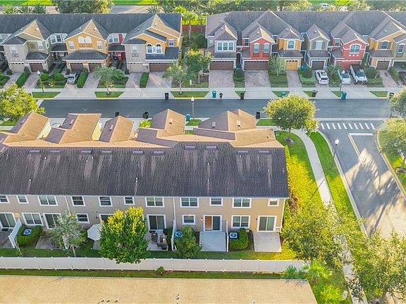 5th image of 9513 Silver Buttonwood St