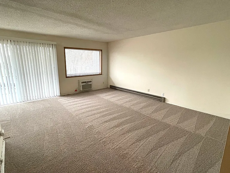 89 N Waverly Pl #E — Photo 11