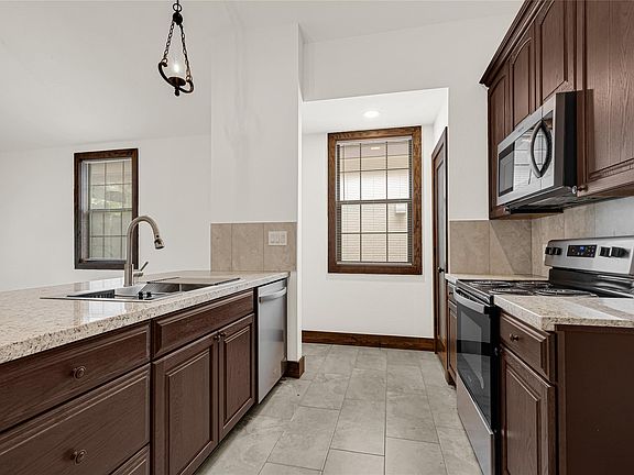 5th image of 29527B Turnbury Village Dr