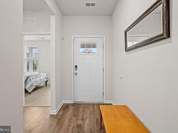 5th image of 6 Preston Ln