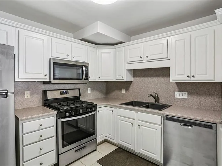 2965 Pharr Court South NW #NW-316-316 — Photo 6