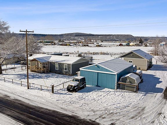 4th image of 3577 NW Brookfield Ln