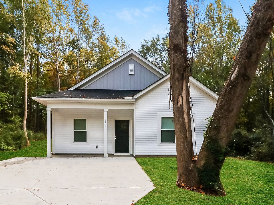 1st image of 621 Burrington Ct