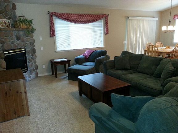 4th image of 605 Woodlands Dr