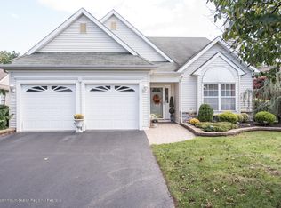 15 Valley Stream Ln, Lakewood, NJ 08701
