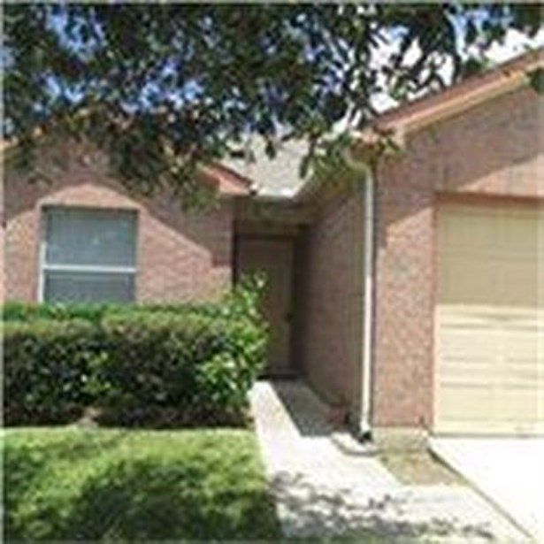 1st image of 803 Remington Walk Ct