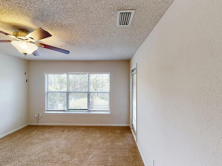 Altamira Place Apartment Homes — Photo 49