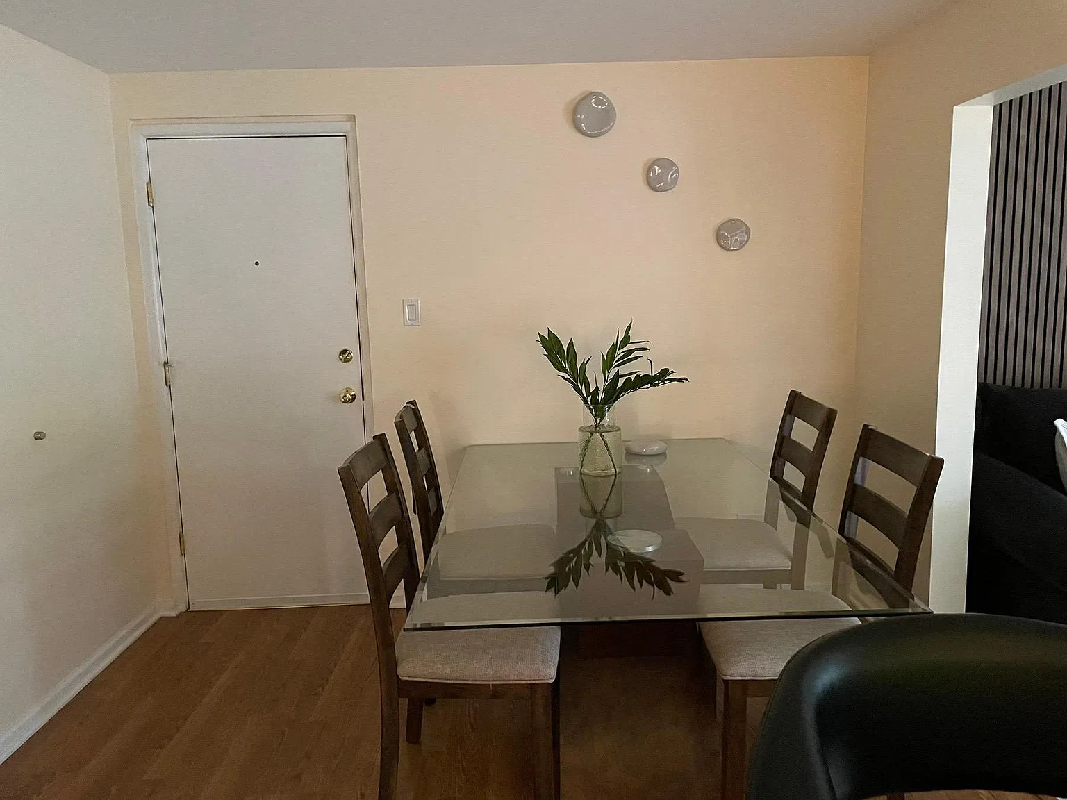 2 bed, 1000 sqft, $2,000 — Photo 4