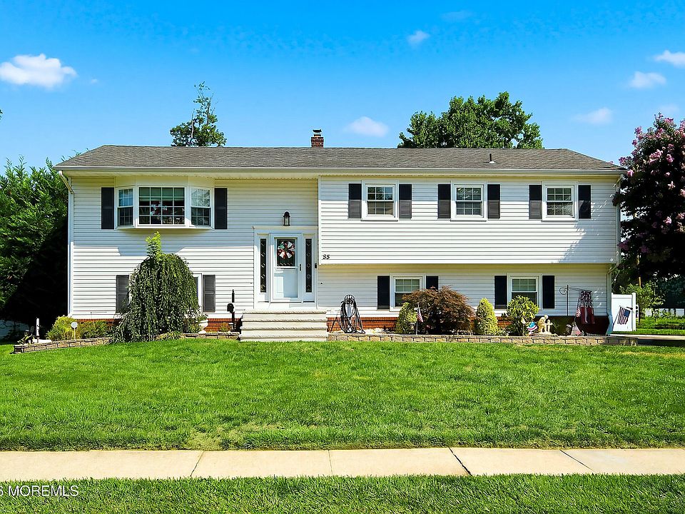 1st image of 55 Cherry Tree Farm Road