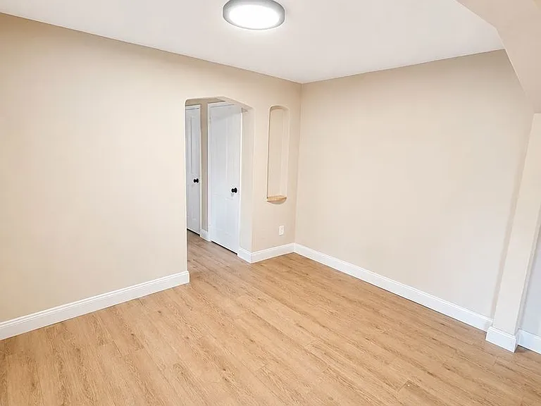 666 Florida Ave — Photo 11
