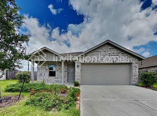 405 Maple Bend Ln, La Marque, TX 77568