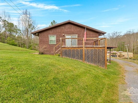 5th image of 244 Evans Pl