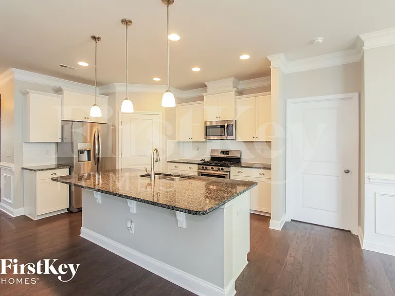 2408 Seagull Dr — Photo 6