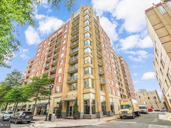 1020 N Highland St Unit 711, Arlington, VA 22201