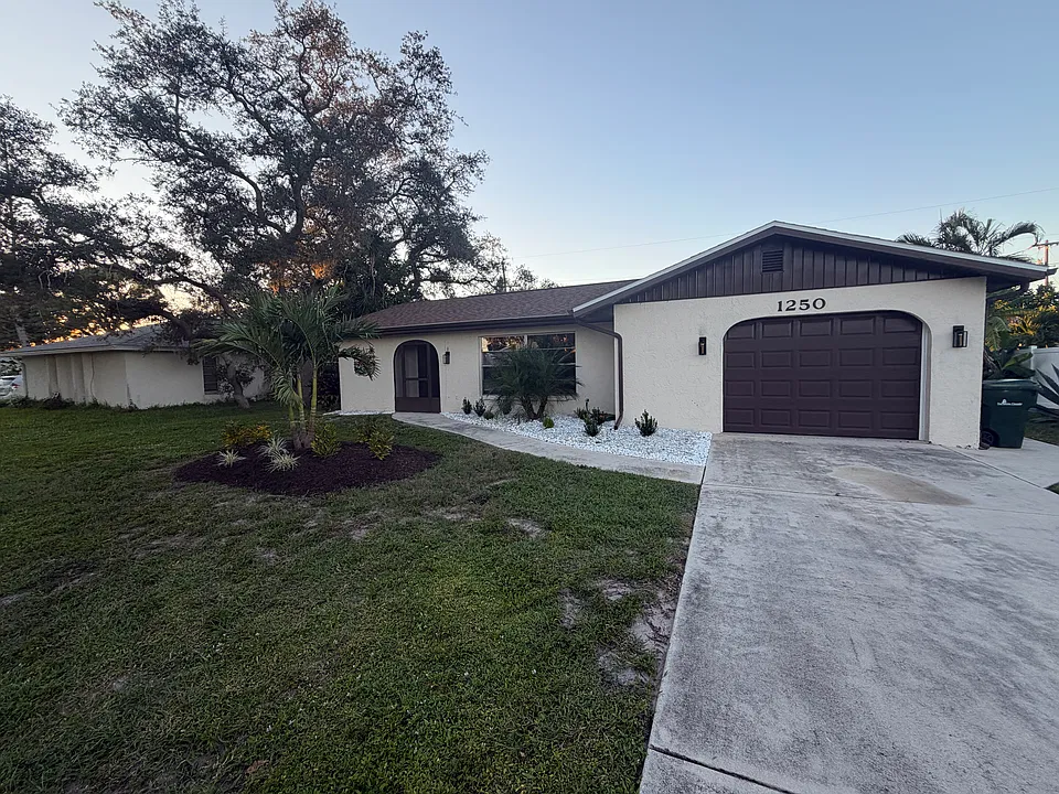 1250 Horizon Rd
