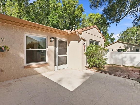 3rd image of 13134 CYPRESS HILL DRIVE #B