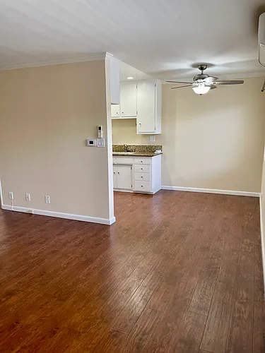 5044 Cahuenga Blvd Photo 1
