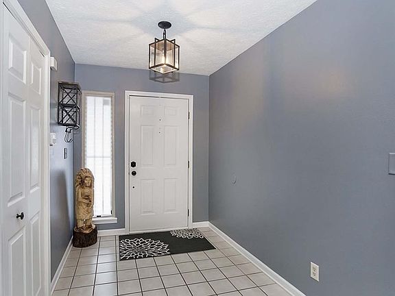 3rd image of 9144 Andiron Dr