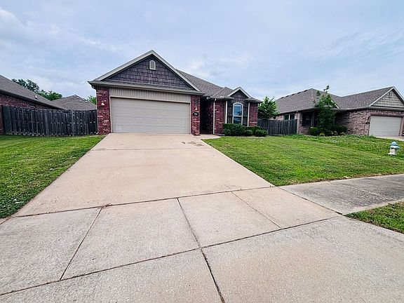 2nd image of 3556 W Country Meadows St