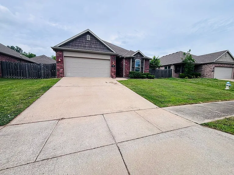 3556 W Country Meadows St — Photo 2