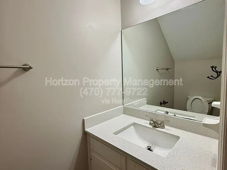 3730 Old Flowery Branch Rd #H4 — Photo 8