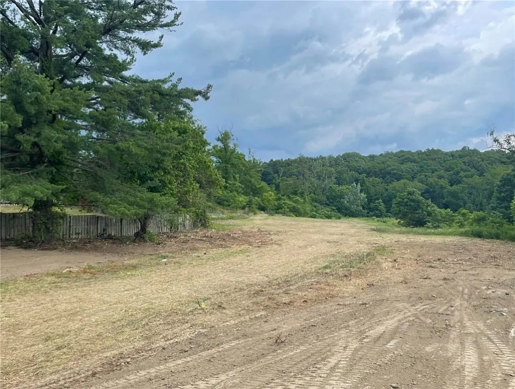 3372 Brodhead Rd photo 1