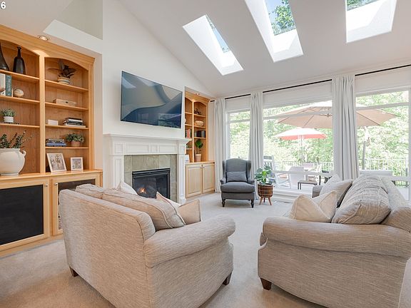4th image of 2097 SW Nancy Dr