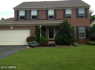 9323 Laurie Ct, Manassas Park, VA 20111