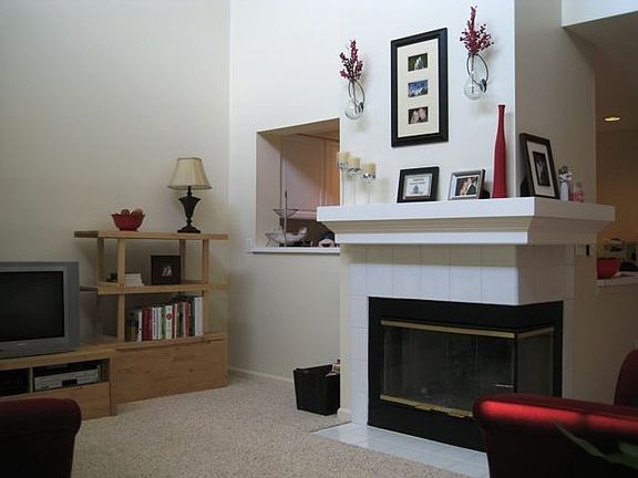 5th image of 3099 Village Green Dr #3099