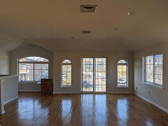 2nd image of 7326 Bergen Cv Floor 2