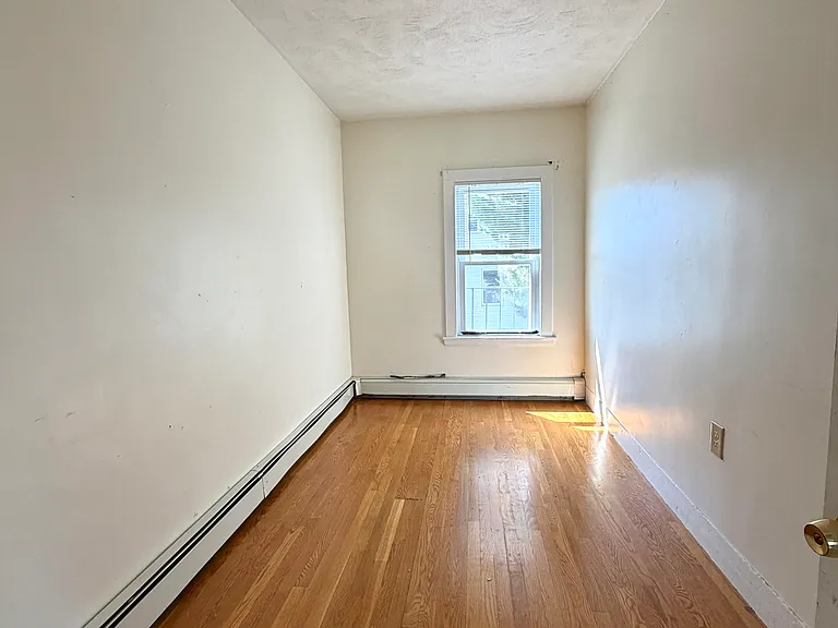 11 Snow St #2R — Photo 8