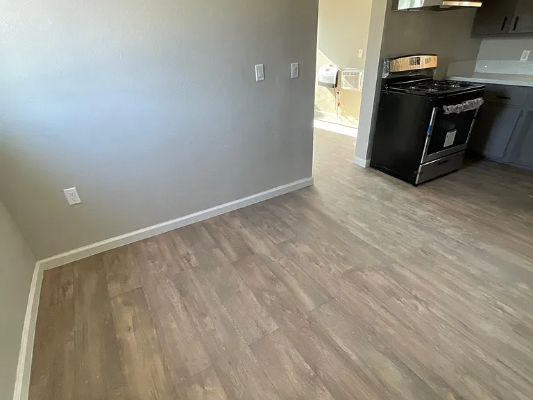 7391 Alder Ave #4 — Photo 6