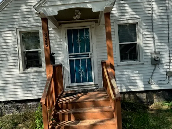 325 Paris Ave, Lansing, MI 48910