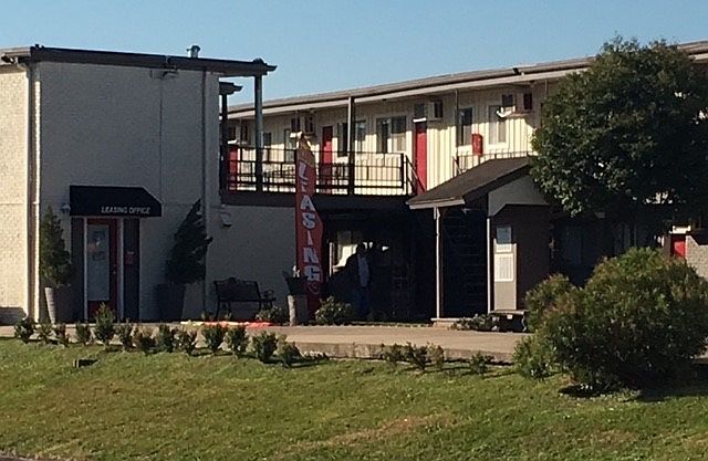1st image of 505 Cruse Dr #5D