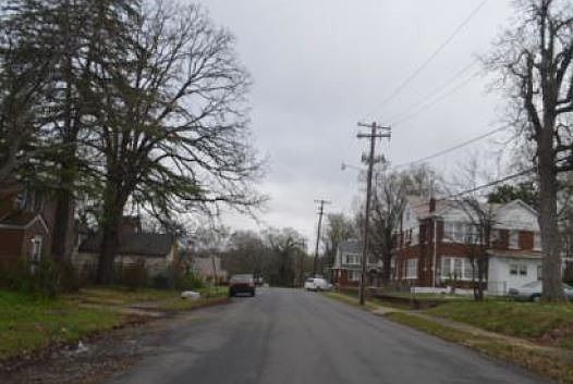 4th image of 1924 S Park St