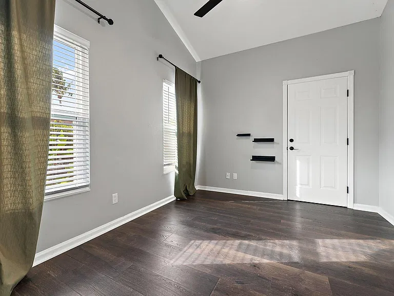 10440 SE Jupiter Narrows Dr — Photo 30