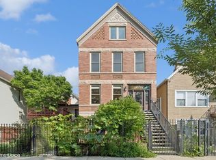 2930 N Gresham Ave, Chicago, IL 60618