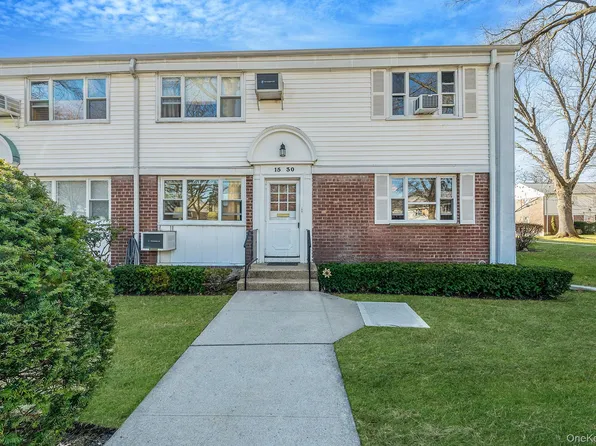 1530 212th Street #223, Bayside, NY 11360