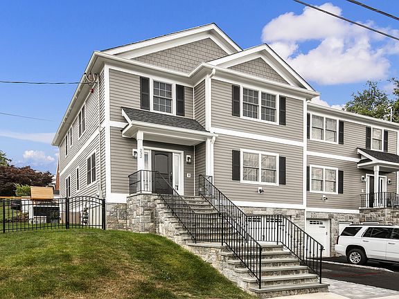 232 Lincoln Avenue