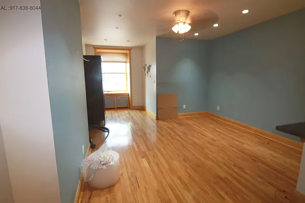 Rented by America Mecca Realty LLC | media 11