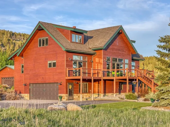 315 Lakeview Loop, West Yellowstone, MT 59758